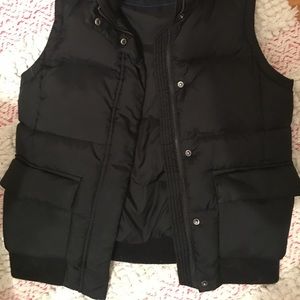 Gap down puffy vest size small